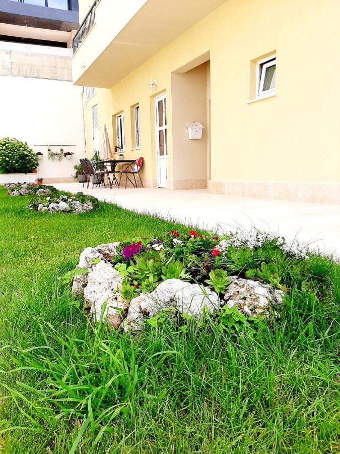 Apartments Akmadzic Makarska Exterior foto