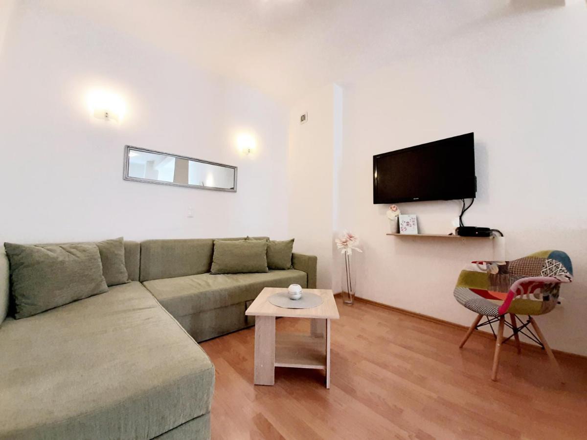 Apartments Akmadzic Makarska Exterior foto