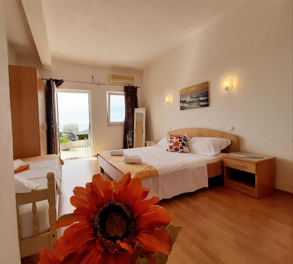 Apartments Akmadzic Makarska Exterior foto