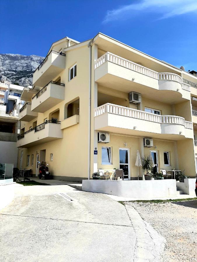 Apartments Akmadzic Makarska Exterior foto
